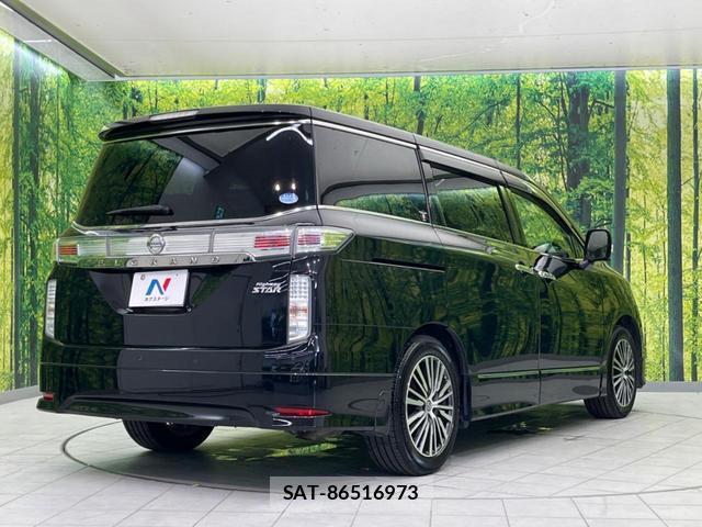 Nissan ELGRAND 2022-09 8549597-17