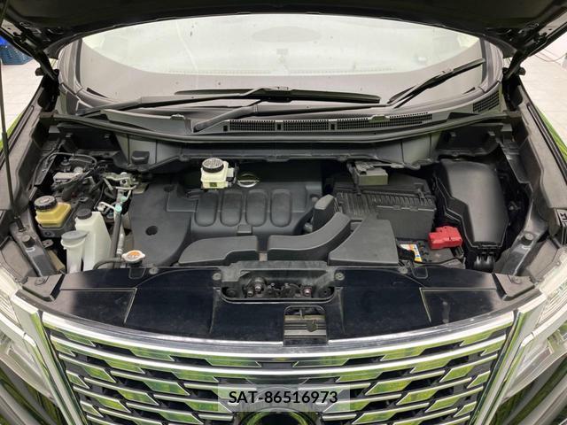 Nissan ELGRAND 2022-09 8549597-18