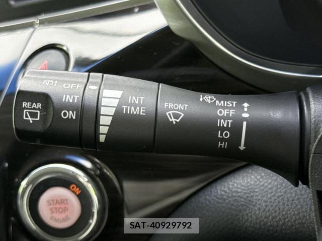 Nissan ELGRAND 2017-01 8550064-16