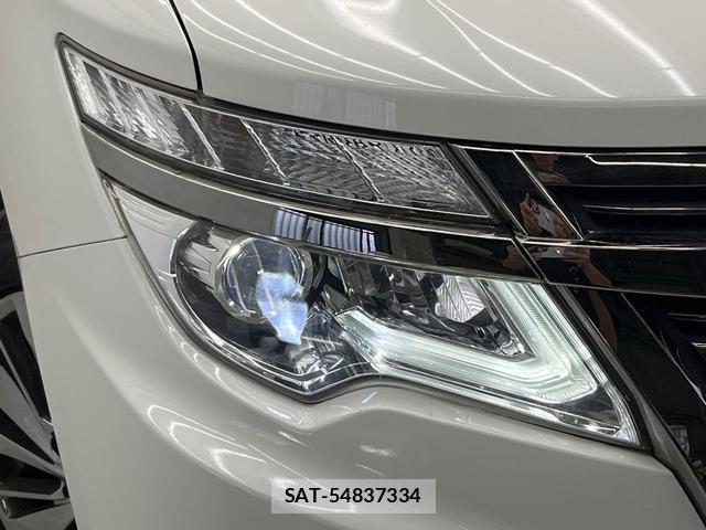 Nissan ELGRAND 2017-02 8550907-12