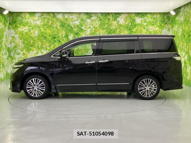 Nissan ELGRAND 2017-03 8552587-1