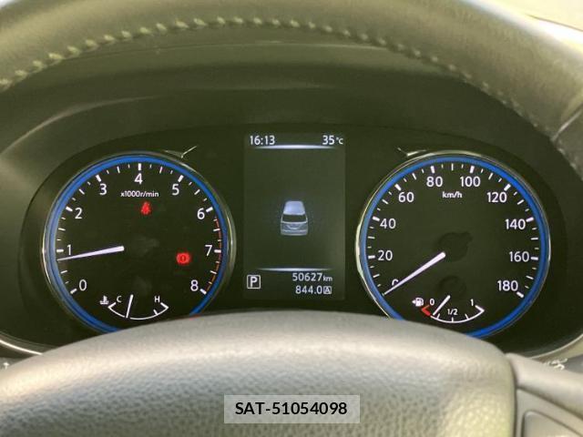 Nissan ELGRAND 2017-03 8552587-14