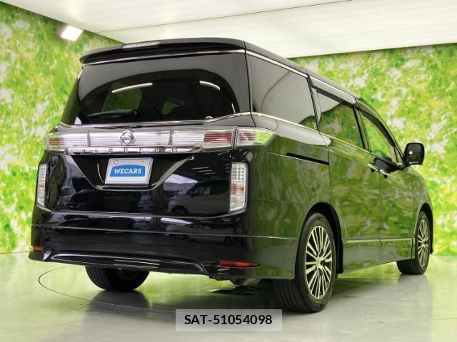 Nissan ELGRAND 2017-03 8552587-2