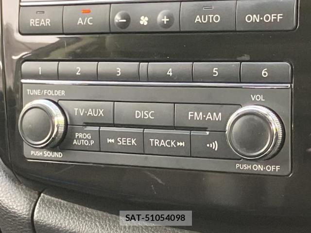 Nissan ELGRAND 2017-03 8552587-8