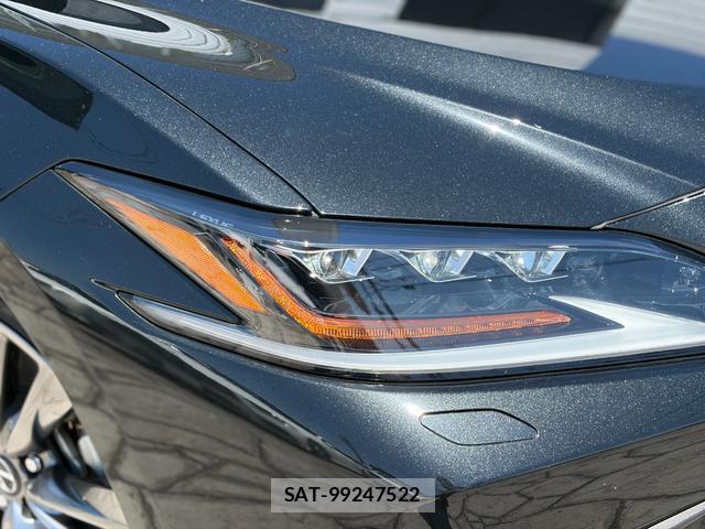 Lexus ES 2020-03 8545920-10