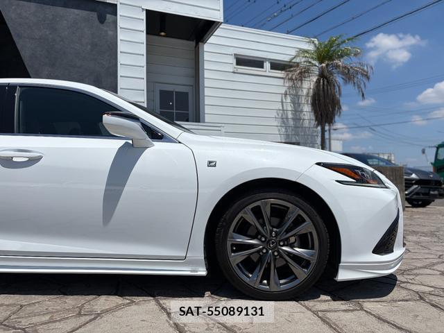 Lexus ES 2018-12 8545921-18