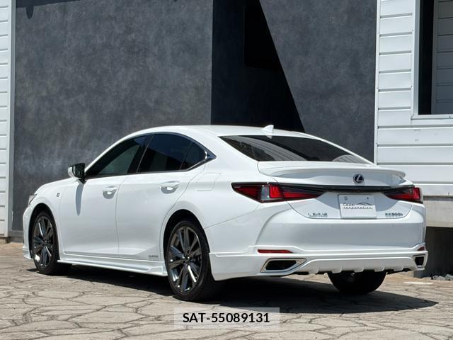 Lexus ES 2018-12 8545921-19