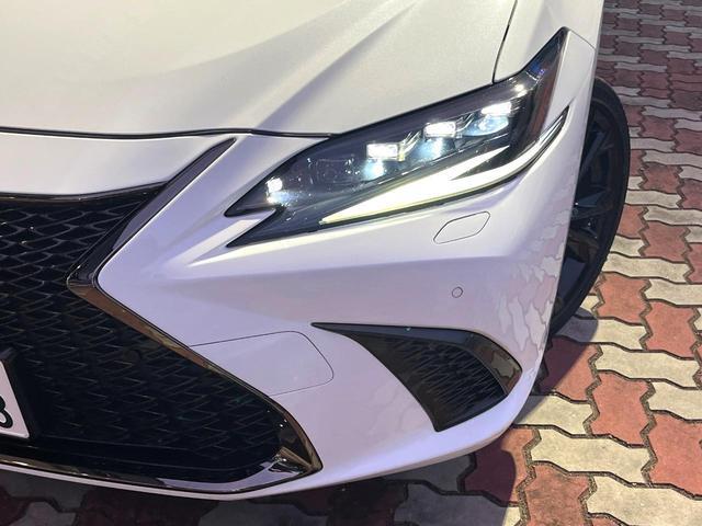 Lexus ES 2023-03 8547276-11