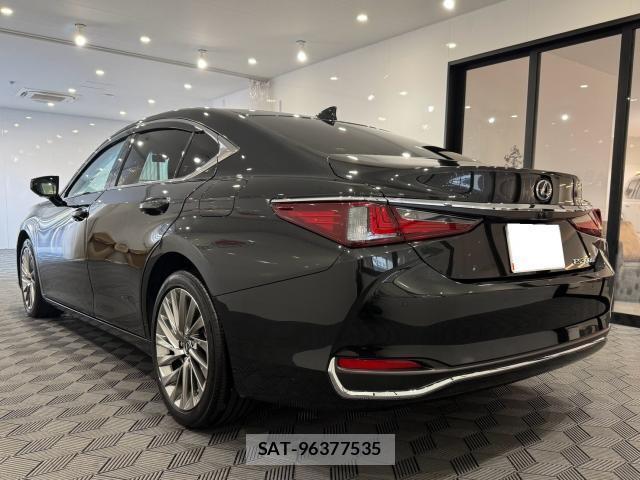 Lexus ES 2023-10 8549479-16