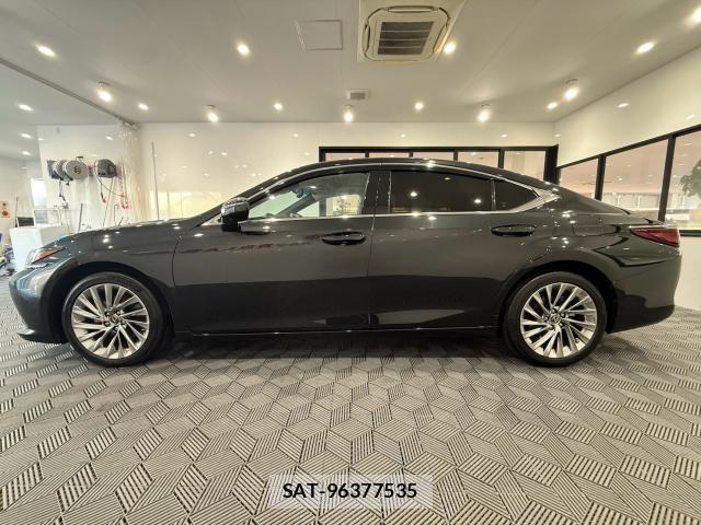 Lexus ES 2023-10 8549479-17