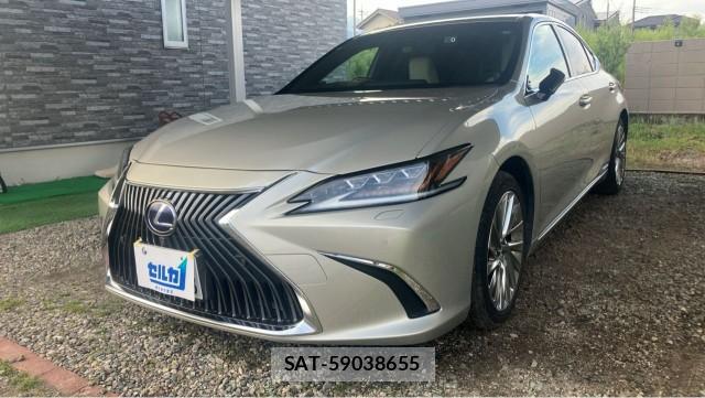 Lexus ES 2019-08 8550296-0