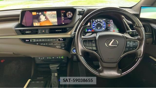 Lexus ES 2019-08 8550296-16