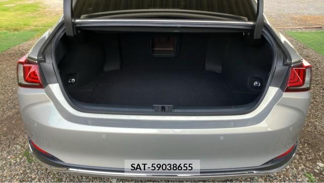Lexus ES 2019-08 8550296-17