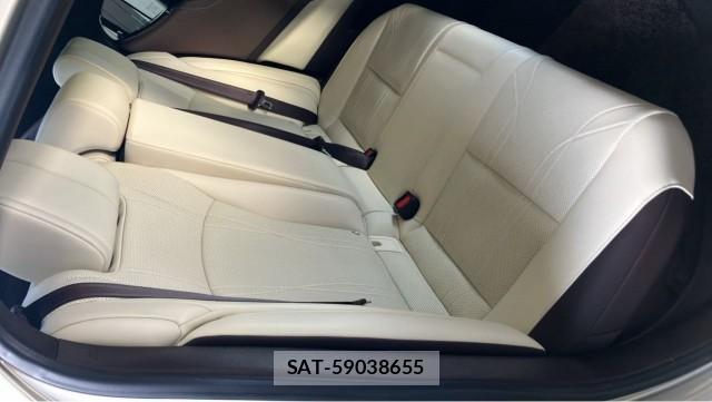 Lexus ES 2019-08 8550296-6