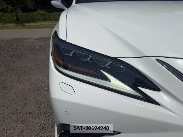 Lexus ES 2021-02 8551629-11