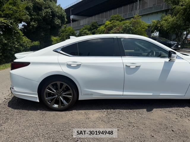 Lexus ES 2021-02 8551629-2