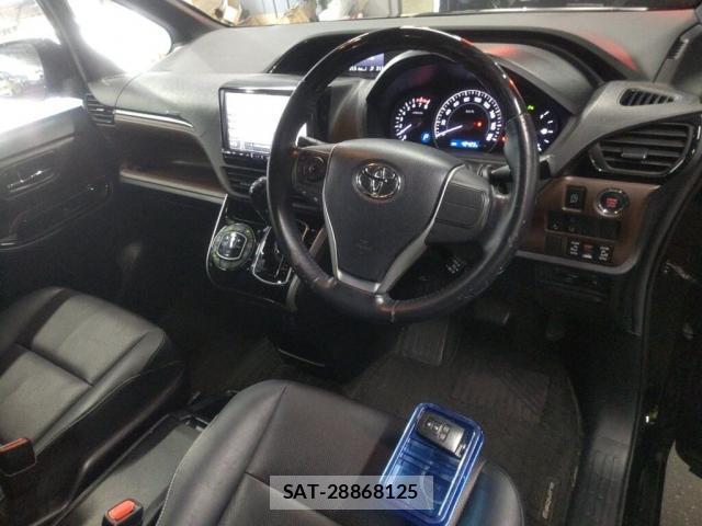 Toyota ESQUIRE 2019-04 8546435-2