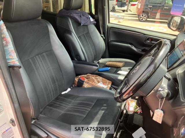 Toyota ESQUIRE 2020-02 8547597-9