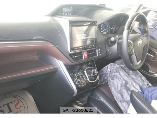 Toyota ESQUIRE 2017-11 8548374-2