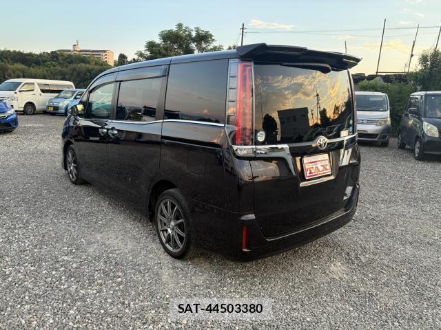 Toyota ESQUIRE 2018-02 8549290-11