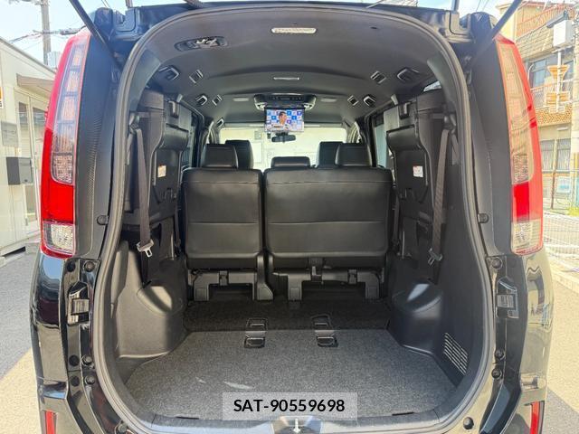 Toyota ESQUIRE 2017-05 8552148-11