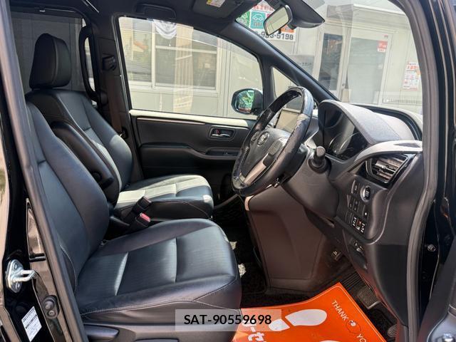 Toyota ESQUIRE 2017-05 8552148-15