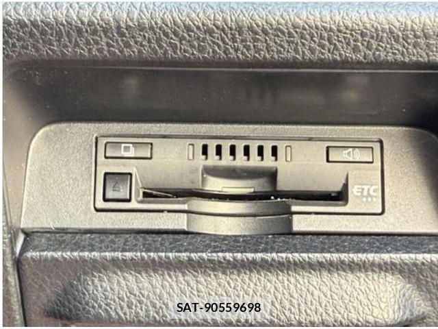 Toyota ESQUIRE 2017-05 8552148-19