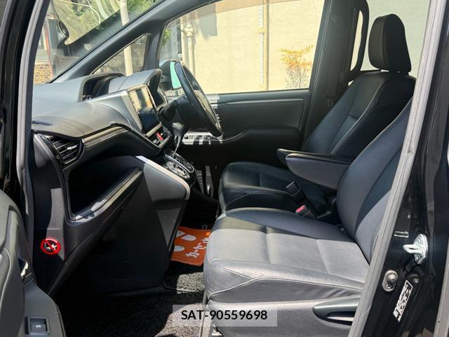 Toyota ESQUIRE 2017-05 8552148-8