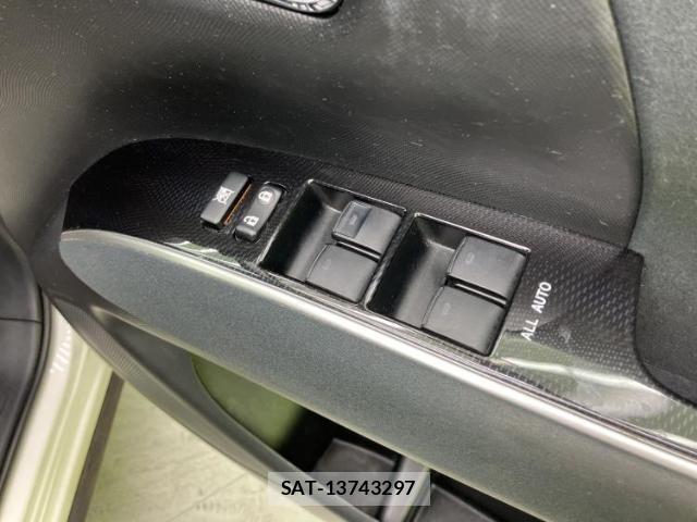 Toyota ESTIMA 2013-11 8552406-7