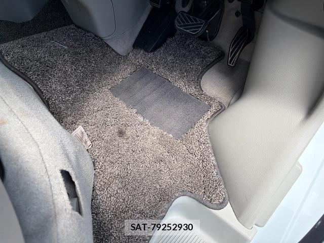 Suzuki EVERY WAGON 2023-11 8546401-17