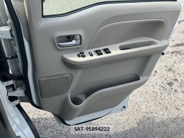 Suzuki EVERY WAGON 2020-06 8548005-13
