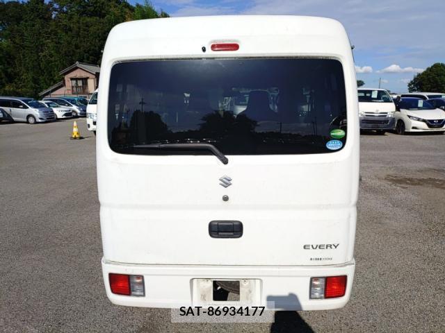 Suzuki EVERY 2016-08 8546505-3