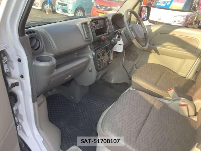 Suzuki EVERY 2022-07 8546762-11