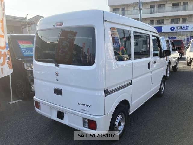 Suzuki EVERY 2022-07 8546762-3