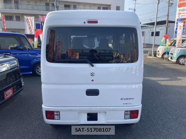 Suzuki EVERY 2022-07 8546762-4