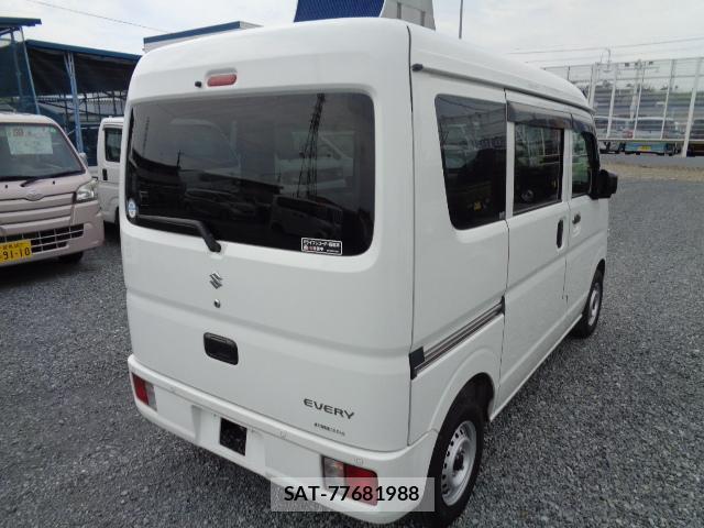 Suzuki EVERY 2022-05 8547322-1
