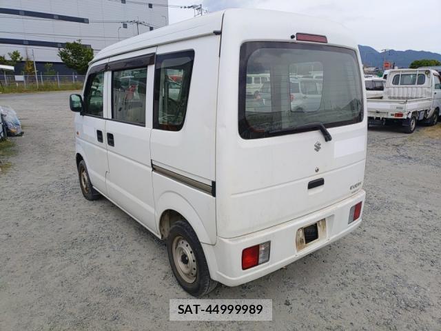 Suzuki EVERY 2012-07 8547571-4