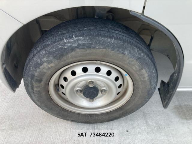 Suzuki EVERY 2017-11 8547572-4