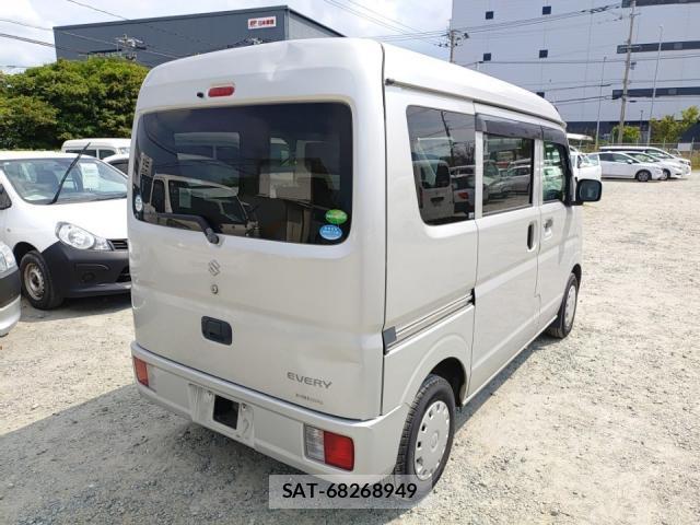 Suzuki EVERY 2018-08 8547596-2