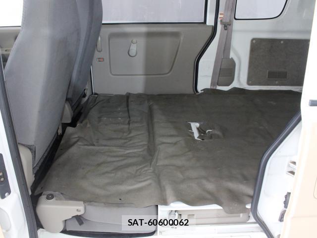 Suzuki EVERY 2010-06 8548731-18