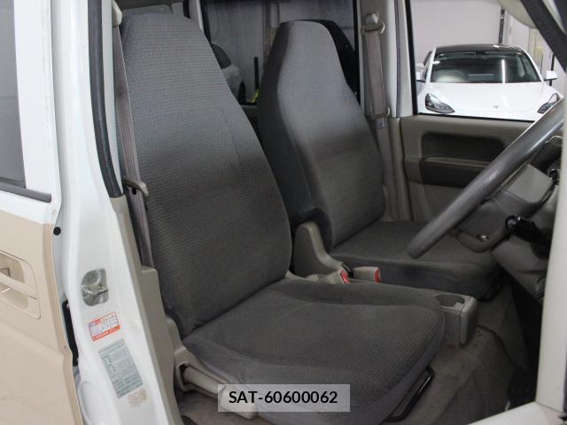 Suzuki EVERY 2010-06 8548731-5