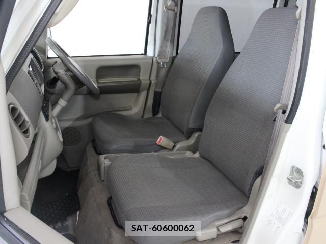 Suzuki EVERY 2010-06 8548731-7