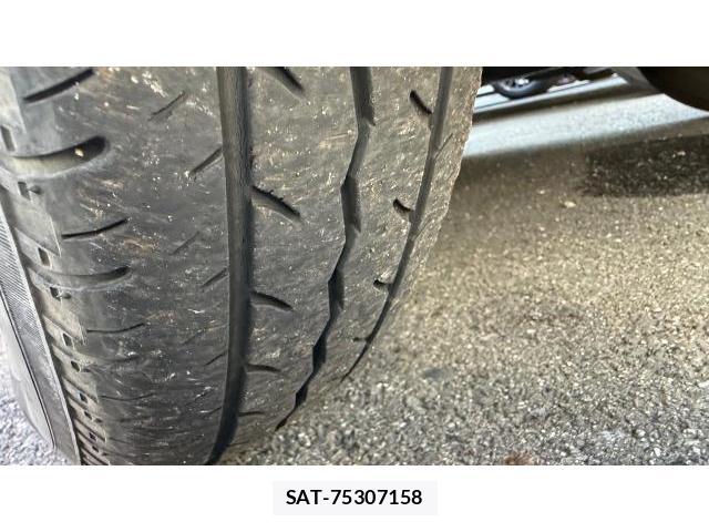 Suzuki EVERY 2010-11 8548827-6