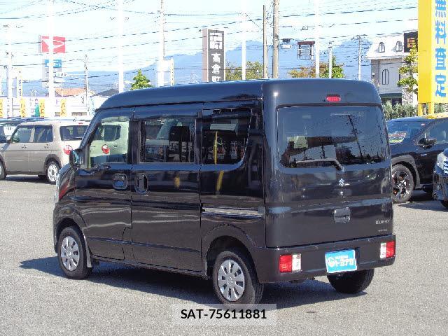 Suzuki EVERY 2023-05 8549475-1