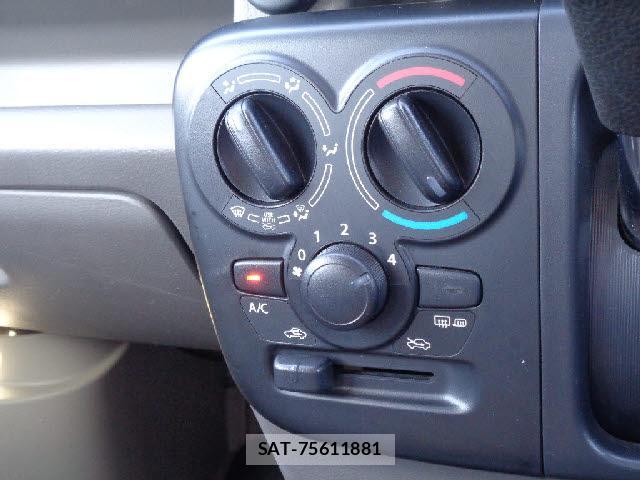 Suzuki EVERY 2023-05 8549475-5