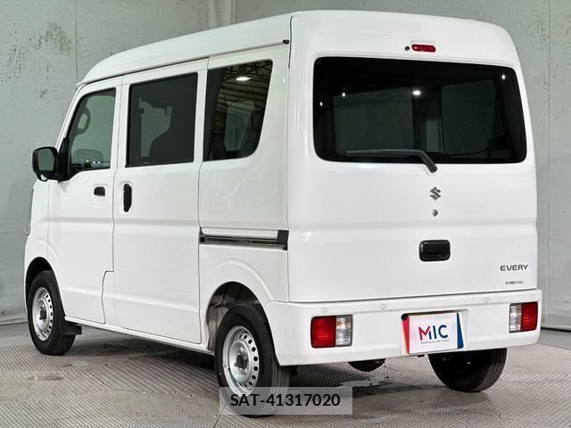Suzuki EVERY 2023-07 8549777-16
