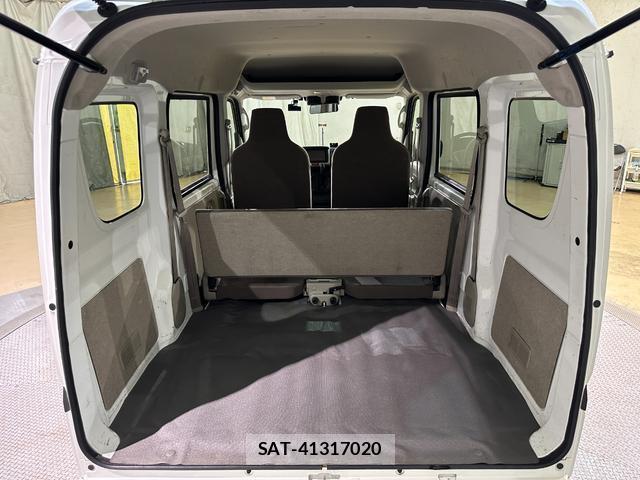 Suzuki EVERY 2023-07 8549777-19