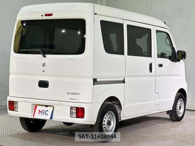 Suzuki EVERY 2023-07 8549808-14