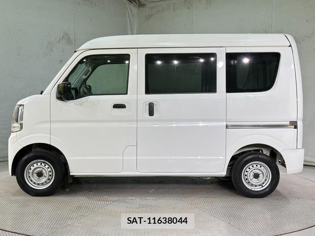 Suzuki EVERY 2023-07 8549808-17