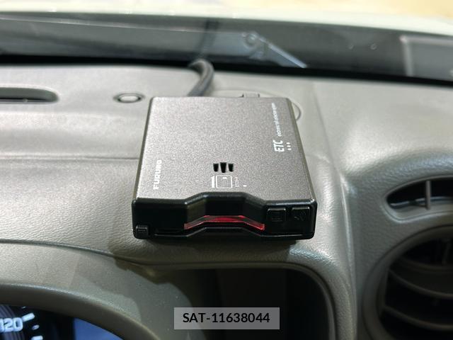 Suzuki EVERY 2023-07 8549808-3